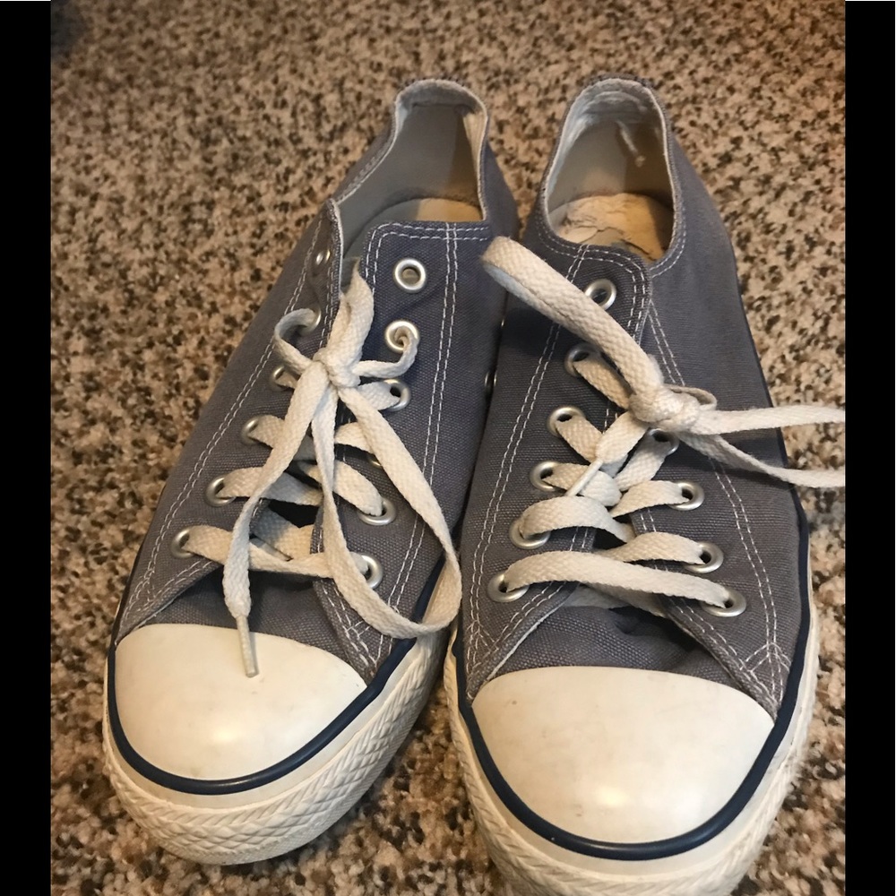 8.5 Navy Converses